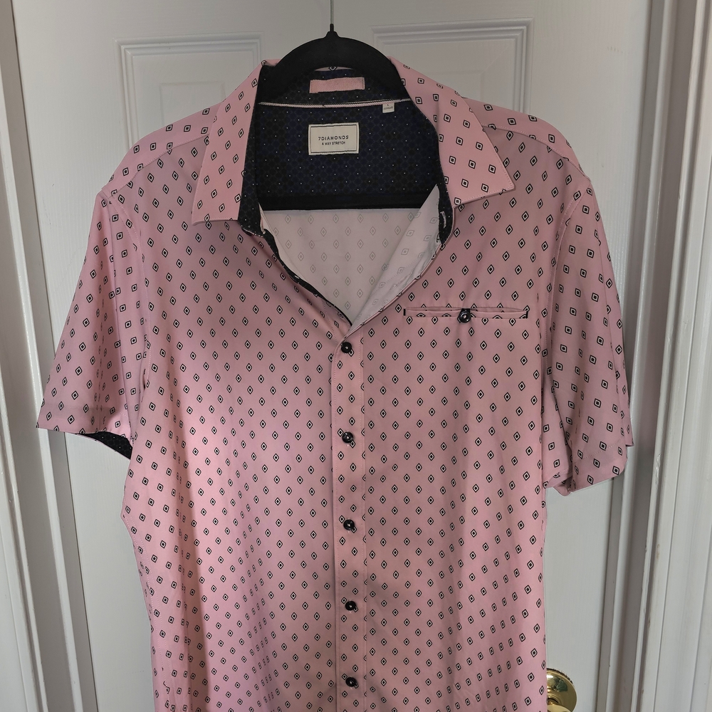 7 Diamonds Pink Geometric Button Down Shirt